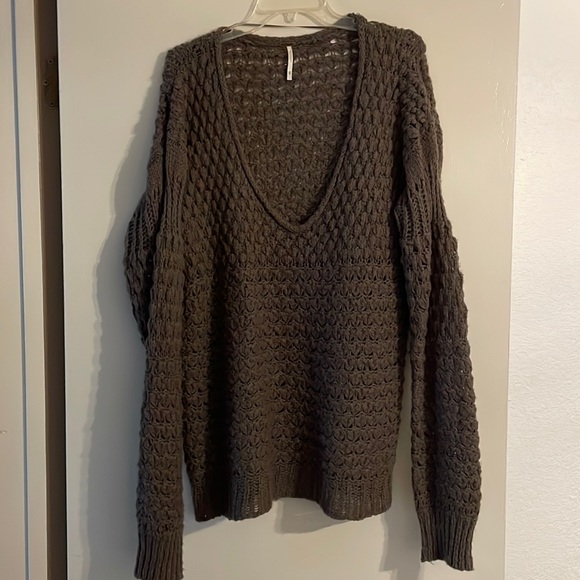 Medium Free People Sweater - Picture 1 of 4